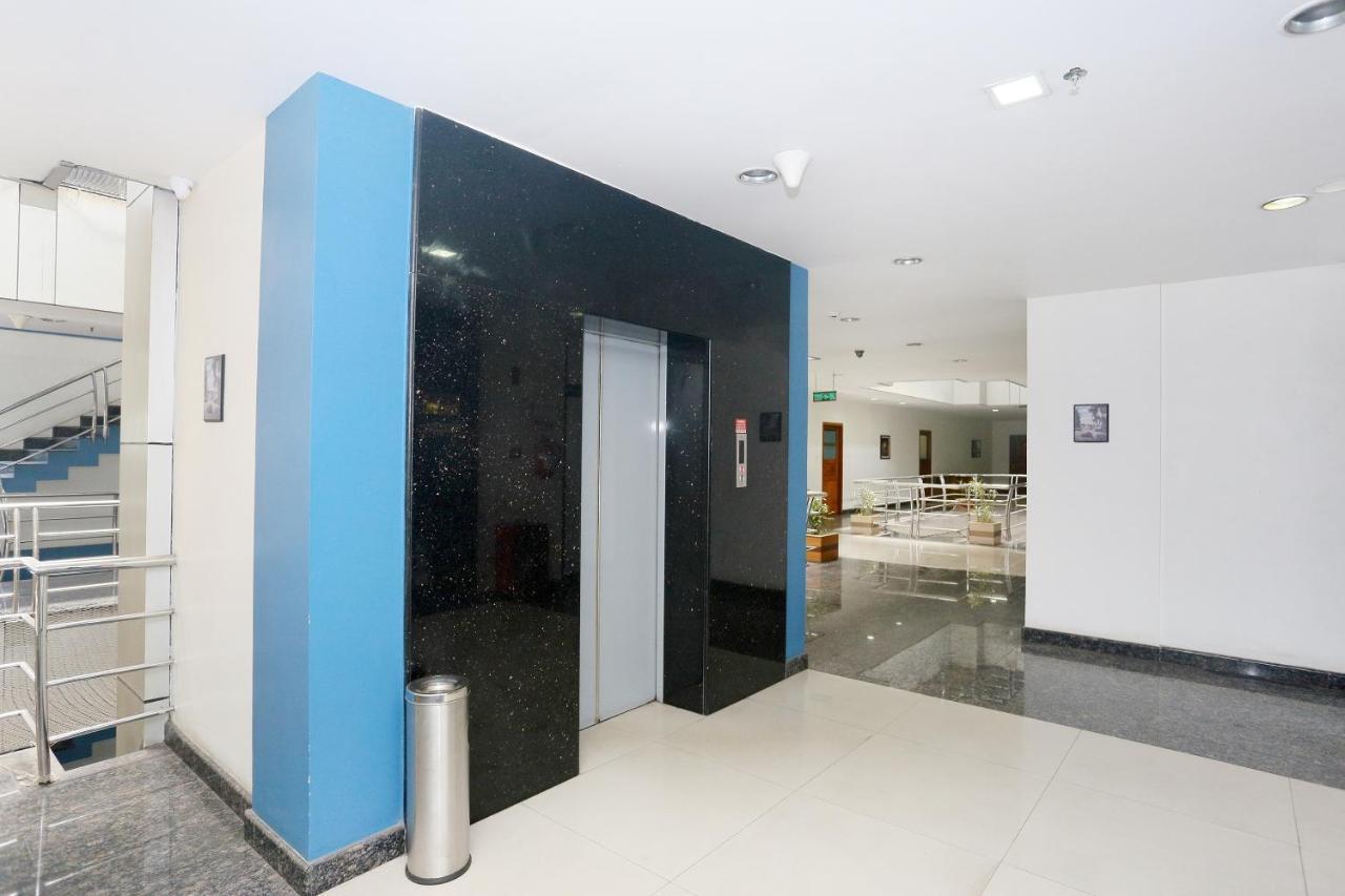 Capital O 45944 Club 7 Hotell Tiruvalla Exteriör bild