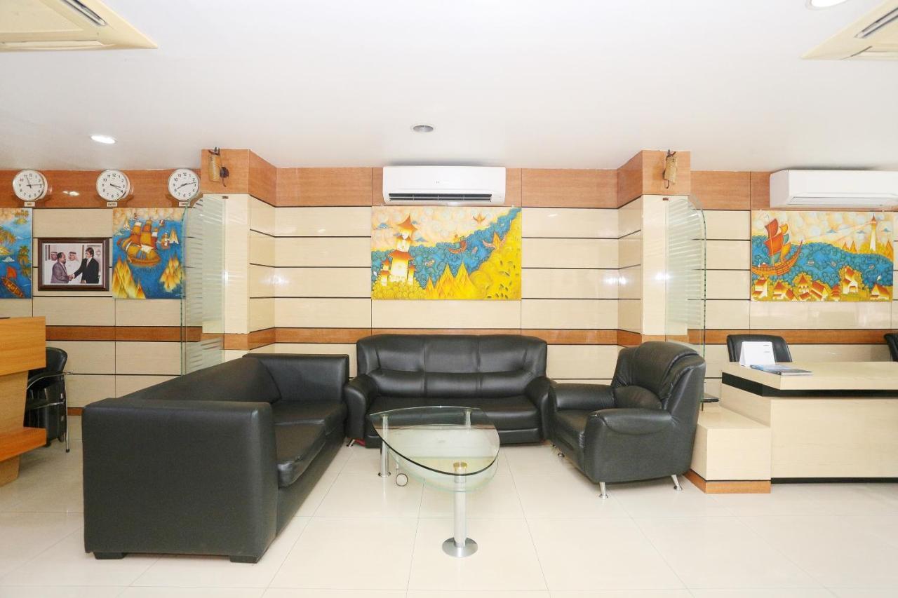 Capital O 45944 Club 7 Hotell Tiruvalla Exteriör bild
