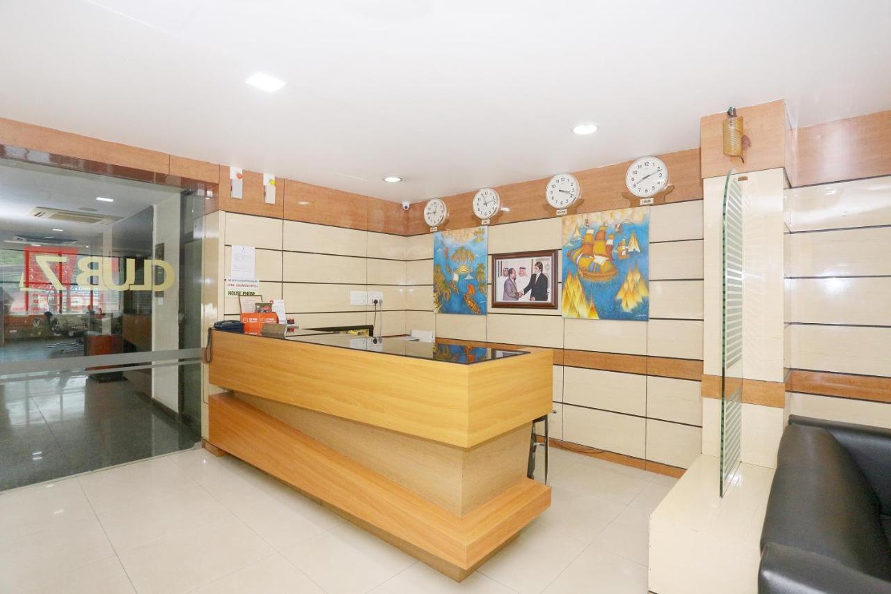 Capital O 45944 Club 7 Hotell Tiruvalla Exteriör bild